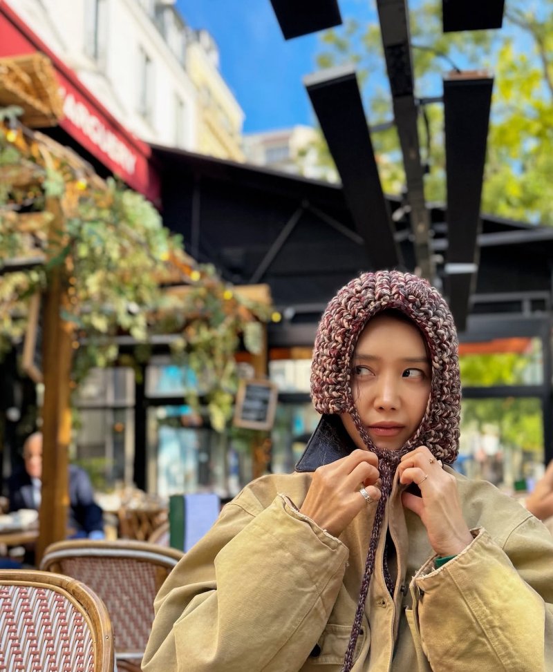 47세 채정안 파리서, 남다른 패션 센스