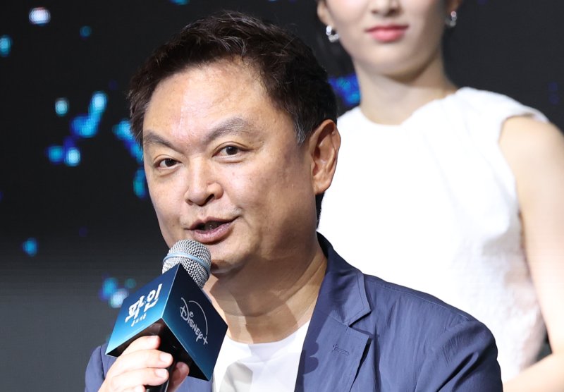 13일 서울 용산구 한강대로 CGV용산아이파크몰에서 언론에 첫 공개된 ‘중간계’ 강윤성 감독