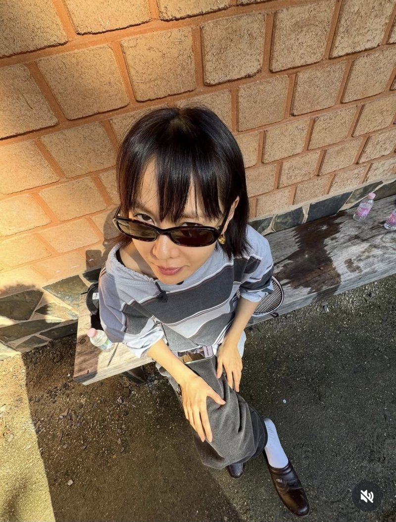 '현빈♥' 손예진, 긴 머리 과감히 싹둑…상큼발랄