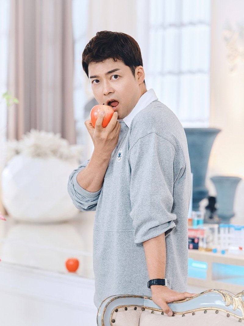 전현무 노골적 '애플짓', 난 절대 안 넘어간다 [N일문일답]