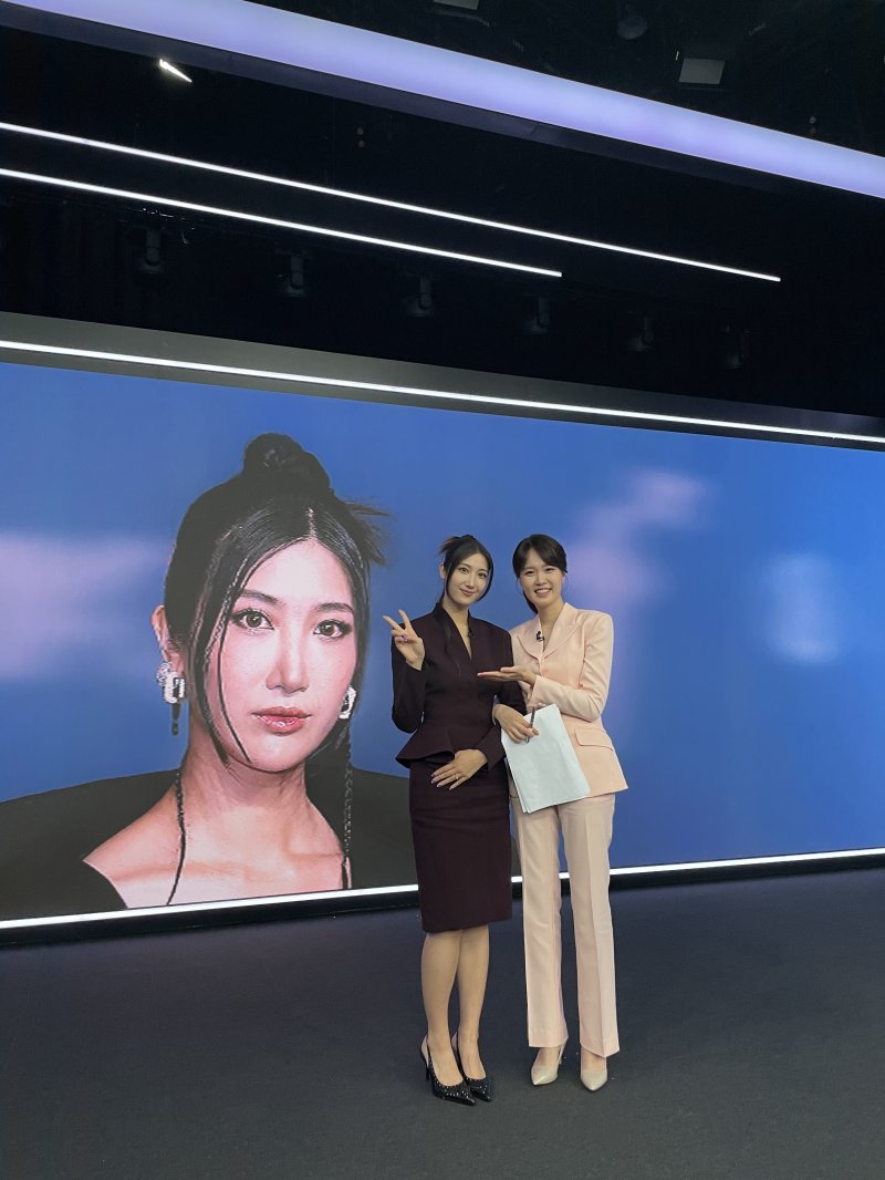 '골든' 부른 이재 '뉴스룸' 출격…콜라보 하고픈 K팝 스타 밝힌다