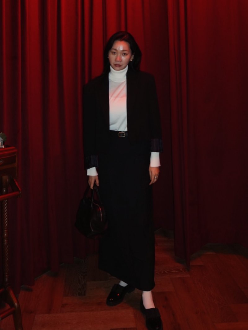 장윤주 강렬 눈빛에 깜짝…역시 모델이네