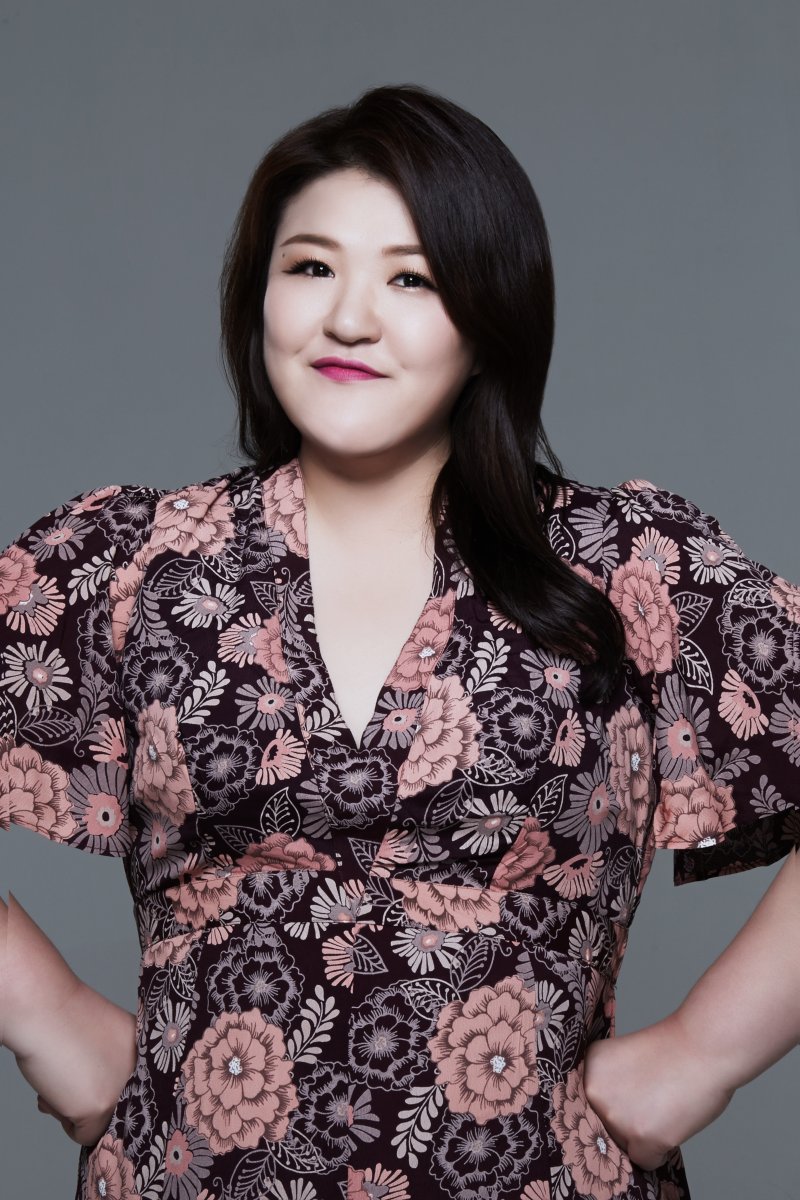 이국주, 이정은·최진혁 소속사로…애닉이엔티서 새 출발