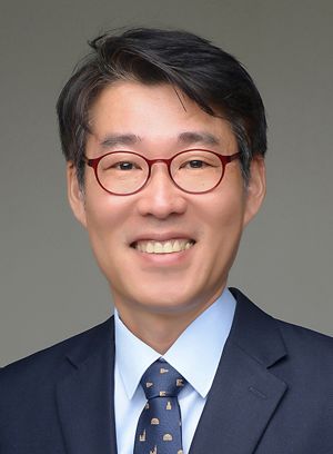 15일 더불어민주당 중앙당 부대변인으로 임명된 김성준 전 인천시의원. 김성준 민주당 부대변인 제공.