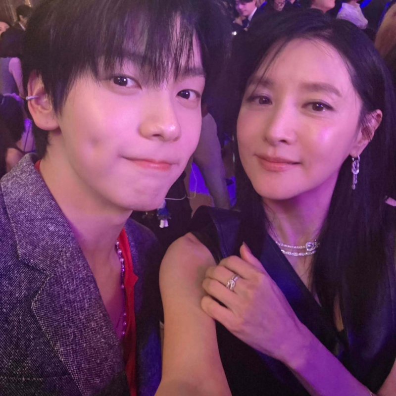 이영애·투바투 수빈 다정한 투샷…청순 비주얼 조합 [N샷]