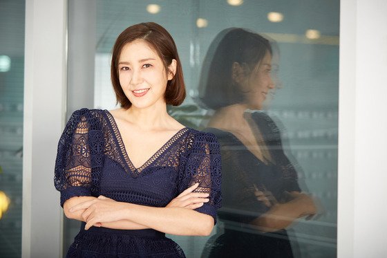 [단독] 유호정, 10년만에 안방 복귀한다…KBS 주말극으로 컴백