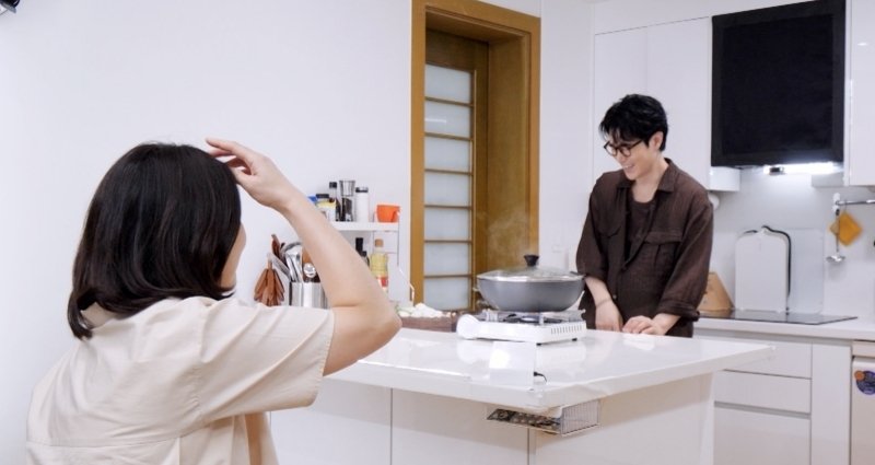 김강우, '한혜진 언니' 아내 방송 최초 동반출연…사랑꾼 미소