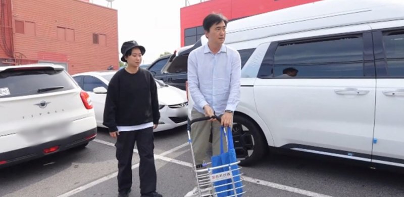 '쓰저씨' 김석훈 '소비 요정' 됐다…리퍼브샵서 폭풍 쇼핑