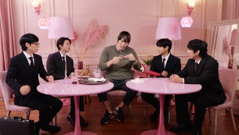 최홍만, 유재석 아기처럼 '번쩍'…나도 남자 썸녀와 100일 근황 고백