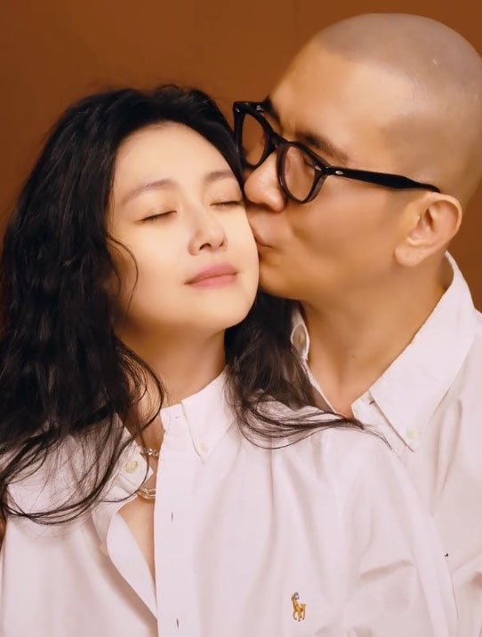 서희제 "구준엽, 매일 故서희원 묘역서 식사…집안 가득 초상화 채워"