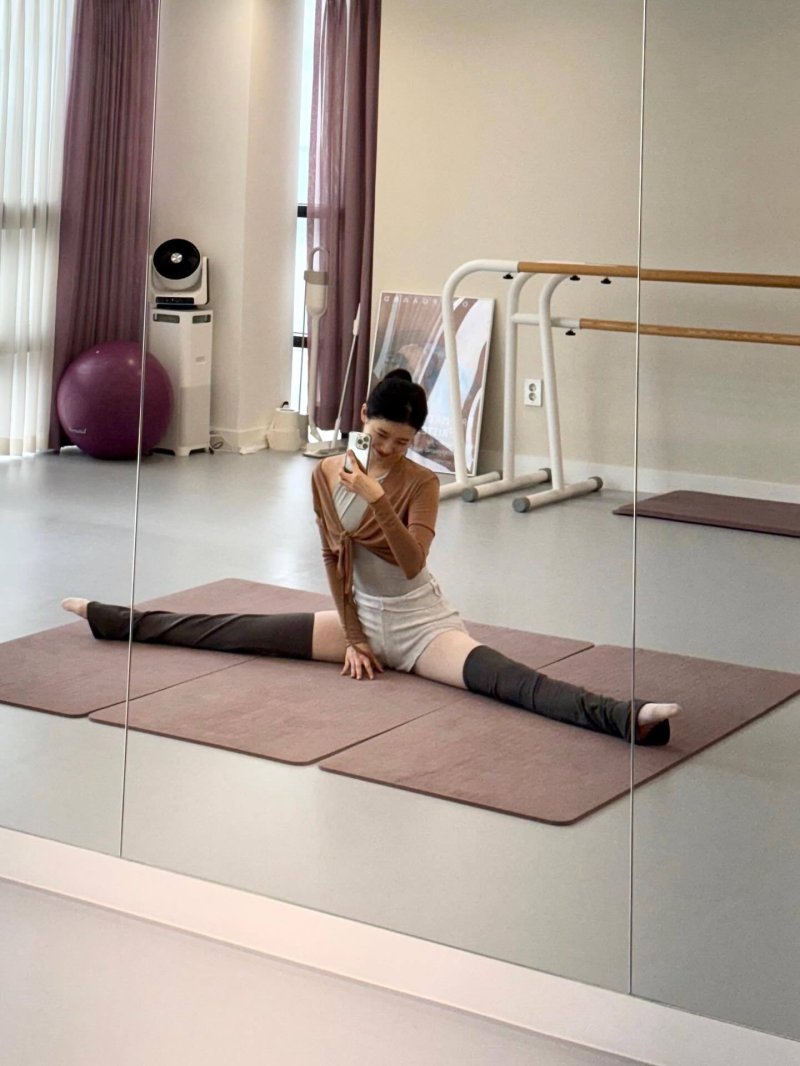 수지, 청순 발레 코어 자태…다리찢기도 거뜬 [N샷]