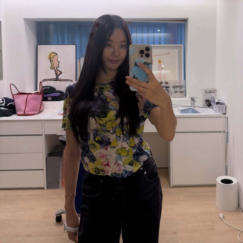 47세 김사랑, 최강 동안 미모…다이어트할 땐 따뜻한 물