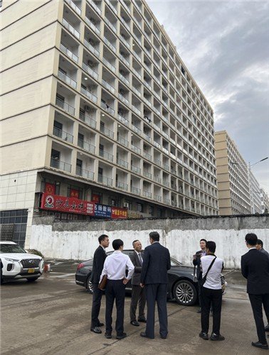 캄보디아 내 재외국민 보호 정부합동대응팀이 지난 18일(현지시간) 범죄단체 밀집 지역인 시아누크빌주를 찾아 우리 국민 대상 취업 사기 및 감금 피해 발생 지역을 점검하고 있다. 외교부 제공