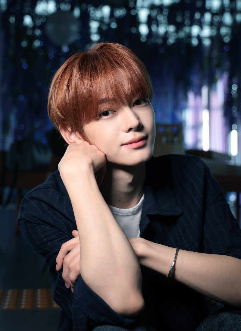 투어스 한진 "데뷔 전 매일 1시간씩 한국어 공부…지금도" [물 건너온 아이돌]①