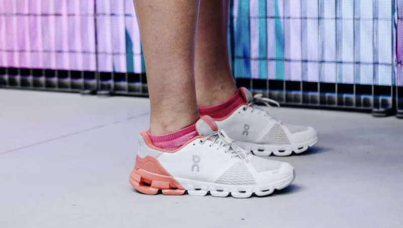 집단 소송 당한 운동화, 소비자들 항의 빗발 쳤다는데... 무슨 일?