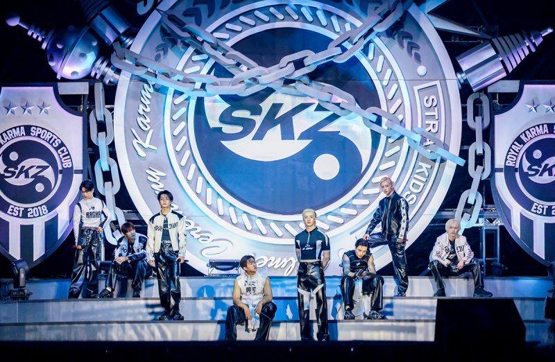 '지구 7바퀴 돈' 스트레이 키즈, 백문불여일견…괄목상대 '줏대'