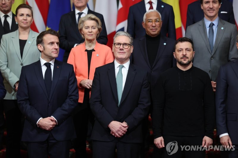 "트럼프, 젤렌스키에 '러 요구 따르거나 파멸되거나' 시종 욕설" (출처=연합뉴스)