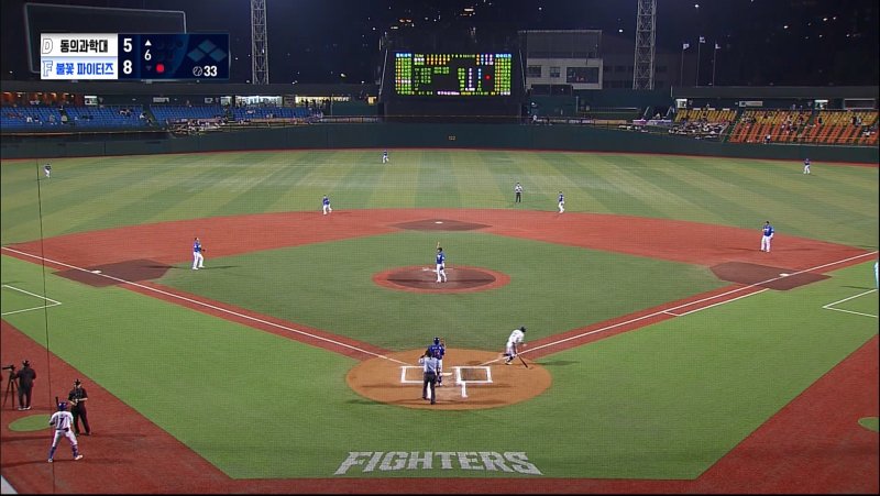 불꽃 파이터즈, 역전승 쾌거…송승준 "내가 있어야할 곳은 마운드"