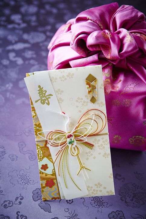 혼수와 예물 다 필요 없다던 시댁, 갑자기 말 바꾸더니... 예비신부의 고민