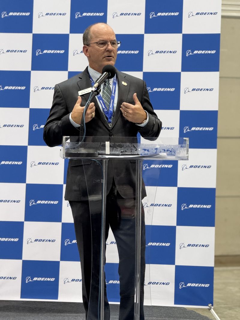 랜디 로티(Randy Rotte) 보잉 인도·아시아·태평양·동남아시아 지역 사업 개발 총괄이 20일 경기 고양 킨텍스 제2전시장에서 열린 '서울 국제 항공우주 및 방위산업 전시회(ADEX) 2025'에서 발표하고 있다. 사진=강구귀 기자