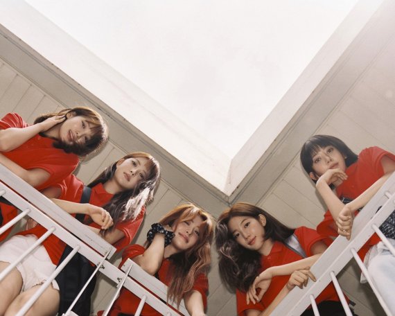 르세라핌의 특별 감각 찾아온다…첫 싱글 '스파게티'