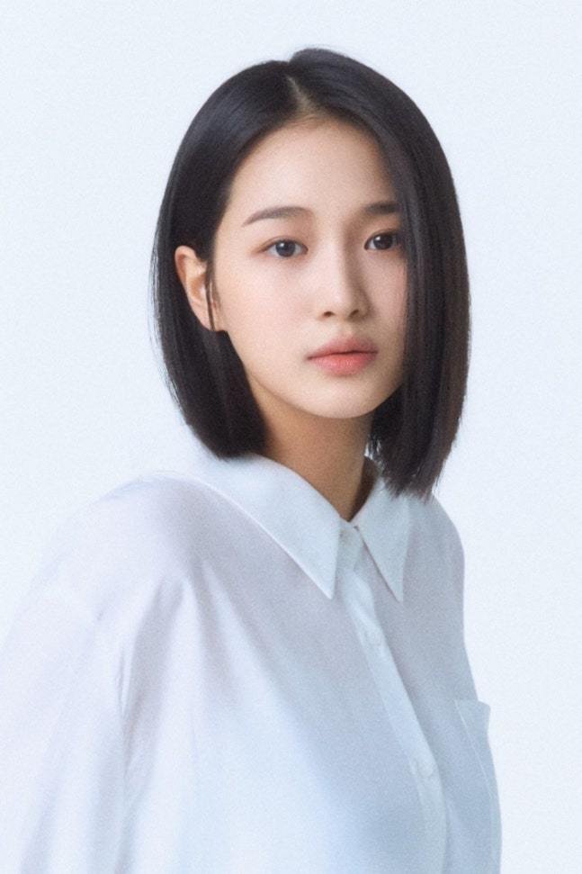 '달까지 가자' 출연한 신예 한가을, 알고보니 원빈 조카…친누나 딸