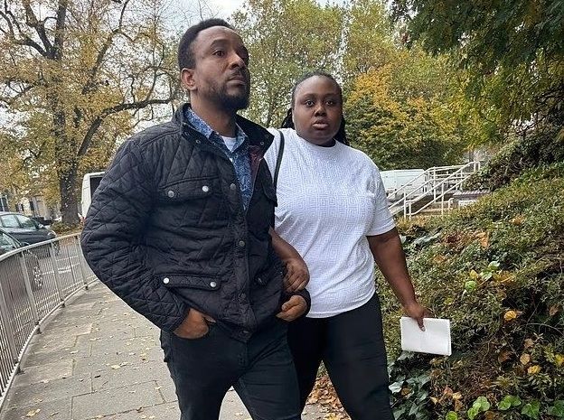 아내로 신분 위장하고 여성 간호사로 일한 남성 두 달 동안...