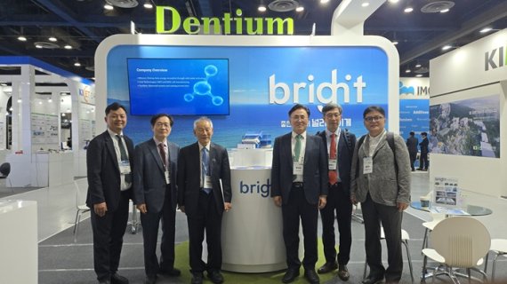 덴티움, 세라믹학회·INTRA2025서 독자 소재 기술력 선보여
