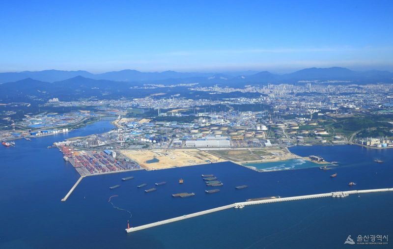 세계 4위 울산항 기반 북극항로 시대 선도 전담 추진단 발족 - 뉴스 썸네일 이미지