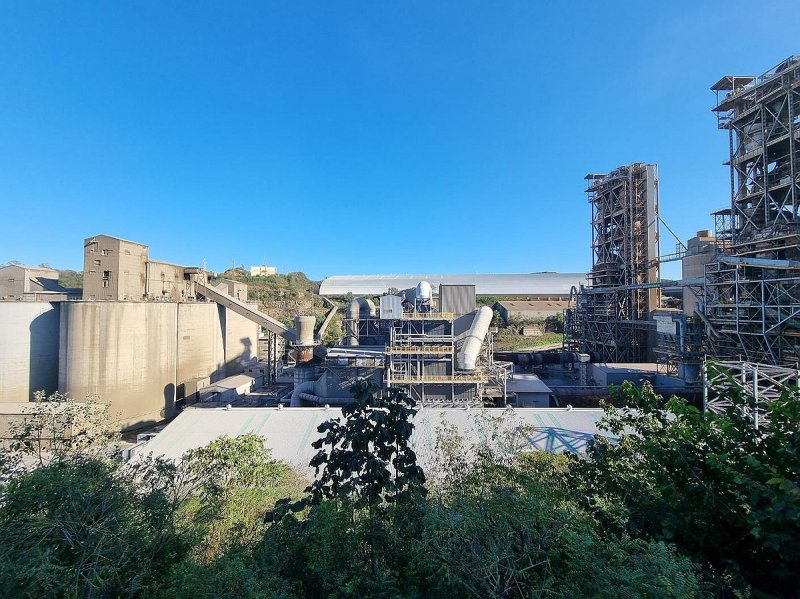 삼표시멘트 삼척공장의 소성로와 냉각 설비 장치 (출처=연합뉴스)