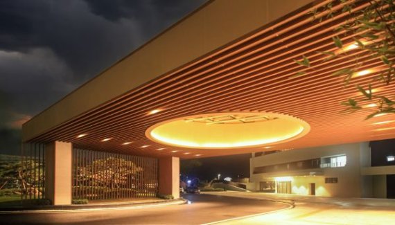 뉴테크우드코리아, 합성목재 루버로 소노캄 경주 첫인상 새단장