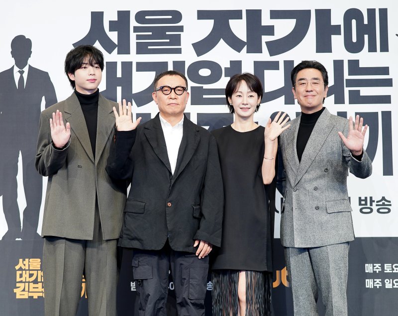 50대 류승룡의 '김부장 이야기'…"세대 간극 좁히고파"(종합)