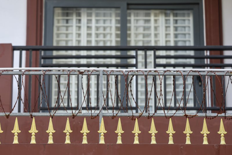 21일(현지시간) 캄보디아 프놈펜 외곽 온라인스캠범죄가 이뤄졌던 건물의 모습. 현지 언론에 따르면 이곳에서 지난달 15일 캄보디아 당국의 단속으로 온라인스캠범죄에 가담한 한국인 33명을 포함해 48명을 체포했다. 2025.10.21/뉴스1 ⓒ News1 김도우 기자