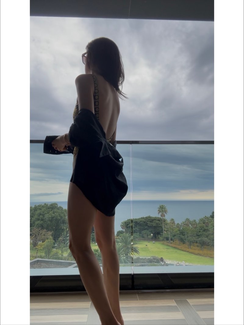 박하선, 등 파격 노출 수영복 자태…탄탄 보디라인 [N샷]