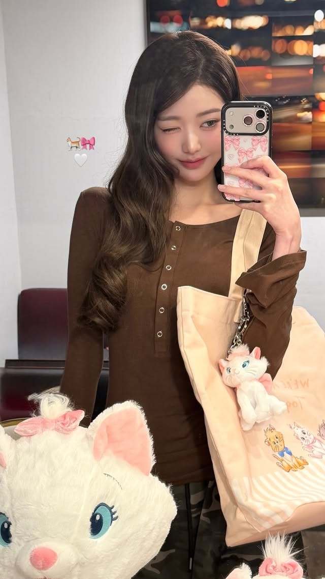 장원영, 그린 것 같은 인형 비주얼…무결점 미모 [N샷]