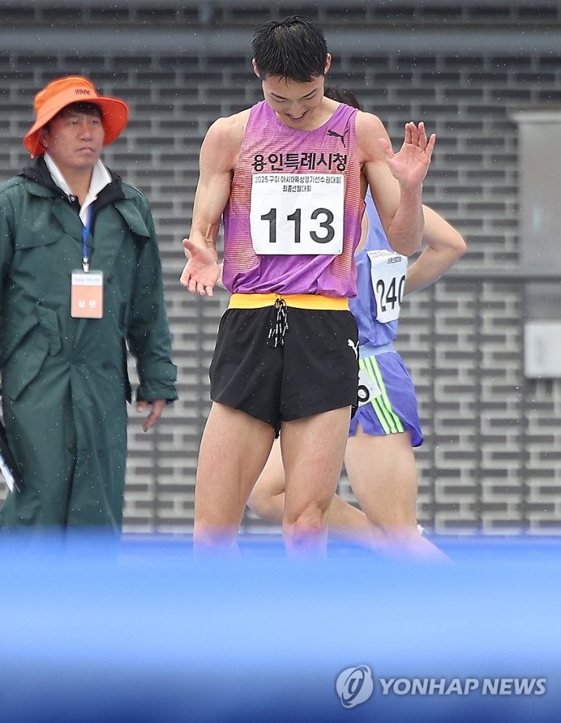 환호하는 우상혁 (출처=연합뉴스)