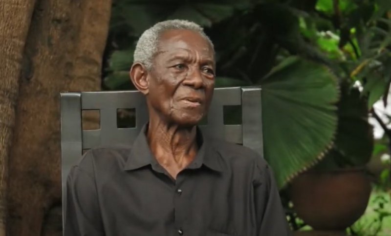 가나의 존경받는 '어른' 크와미 피아님 (출처=연합뉴스)