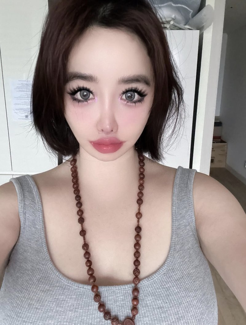 [서울=뉴시스] 박봄. (사진=박봄 인스타그램 캡처) 2025.10.20. photo@newsis.com *재판매 및 DB 금지