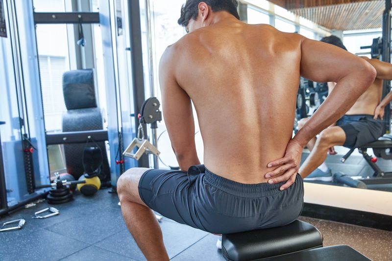 허리 아파 병원 갔더니 척추에 가득한 것이... 소름 실화