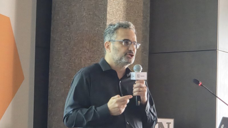 퍼지 코스로우샤히(Fuzzy Khosrowshahi) 노션(Notion) 최고기술책임자(CTO) 서울 중구 더플라자호텔에서 열린 Make with Notion 2025 기자간담회서 발언하고 있다. 2025.10.23 뉴스1 ⓒ News1 김민석 기자