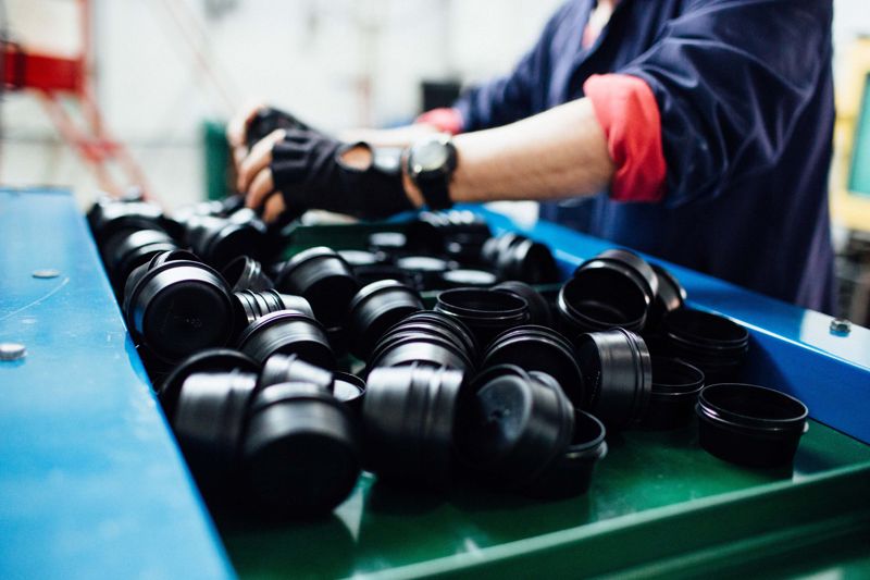 러쉬가 도입하고 있는 오션 플라스틱 방지 인증 용기. 러쉬코리아 제공