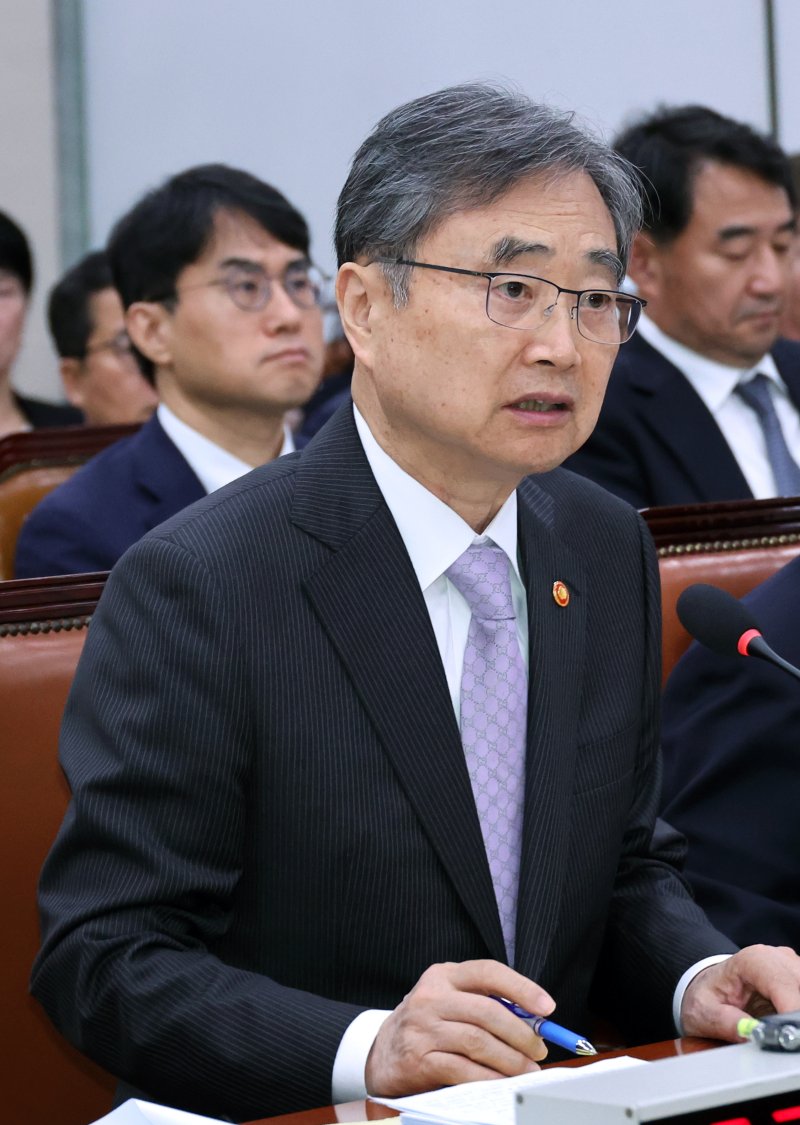 [서울=뉴시스] 김금보 기자 = 조현 외교부 장관이 13일 서울 여의도 국회에서 열린 외교통일위원회 국정감사에서 의원 질의에 답하고 있다. 2025.10.13. kgb@newsis.com