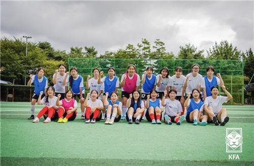 구산중학교에서 진행된 킥키타카 클리닉 (출처=연합뉴스)