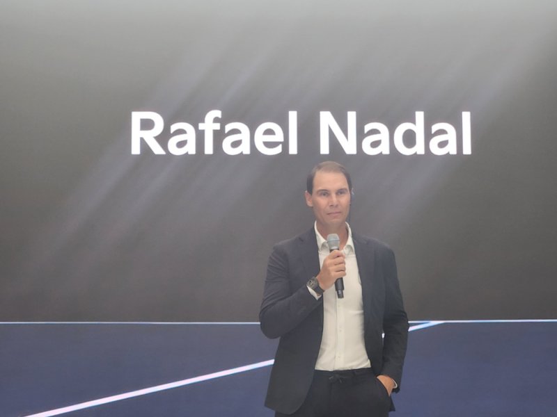 [서울=뉴시스] 라파엘 나달 선수가 23일 서울 성동구에 있는 기아 언플러그드 그라운드에서 발언하는 모습. (사진=이창훈 기자) 2025.10.23 photo@newsis.com *재판매 및 DB 금지 *재판매 및 DB 금지