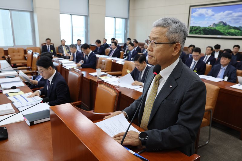 [서울=뉴시스] 김명년 기자 = 김동철 한국전력공사 사장. 2025.10.16. kmn@newsis.com