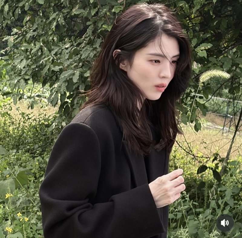 [서울=뉴시스] 한소희. (사진=한소희 인스타그램 캡처) 2025.10.23. photo@newsis.com *재판매 및 DB 금지