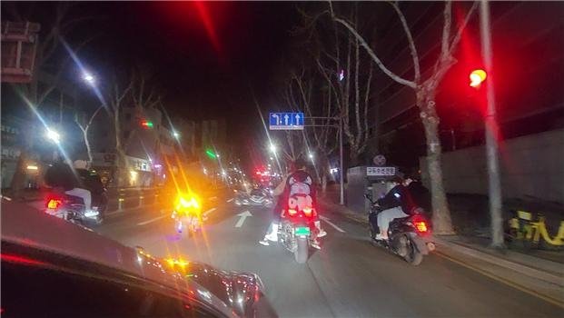 폭주족 단속 현장 (출처=연합뉴스)