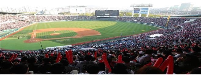 잠실야구장 홈경기 장면 (출처=연합뉴스)