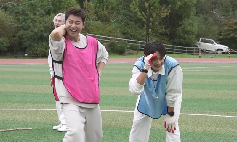 '나혼산' 이장우vs구성환, 108㎏ 브라더스 줄다리기 맞대결 승자는