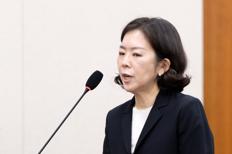 황성혜 구글코리아 부사장이 23일 서울 여의도 국회에서 열린 과학기술정보방송통신위원회 한국방송공사 등에 대한 국정감사에 출석해 의원 질의에 답변하고 있다. 2025.10.23/뉴스1 ⓒ News1 이승배 기자